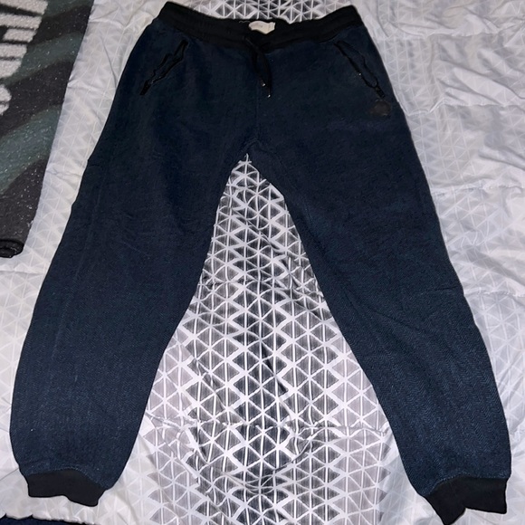 A Dark blue sweat pants - Picture 1 of 2